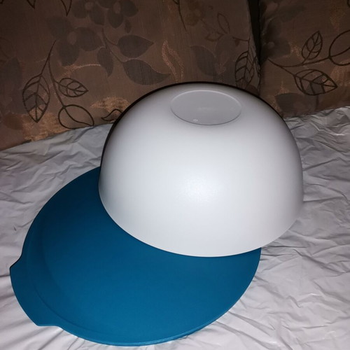 Tupperware Alekra Bowl 5 Liters new