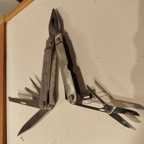 Mammut multitool used with belt pouch and bits
