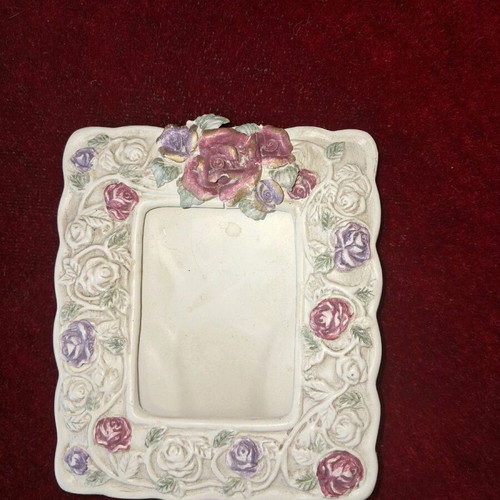 Frame with jewelry box like new, suitable for jewelry