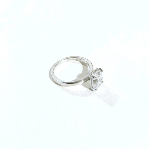 Silver s9.25 solitaire, with oval zircon