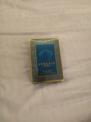 Βερσατσε κολόνια σαν καινούργιο 100 ml Eau de Parfum