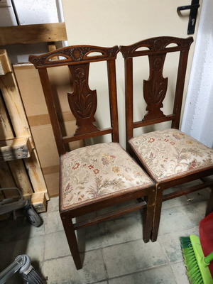 Vintage καρέκλες μεσοπολέμου και τραπεζάκι μεταχειρισμένα, σε άριστη κατάσταση