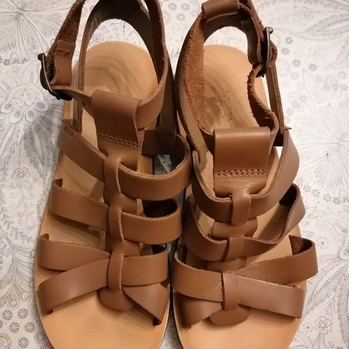 Zara girls' sandals size 32 used, brown