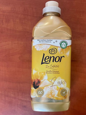 Lenor Concentrated Fabric Softener with Gold Orchid Scent 60 Washes.