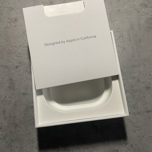 Apple AirPods 4 Box like new, no ANC