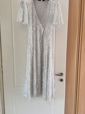 Nazezhda dress S like new, silver midi with sequins and belt