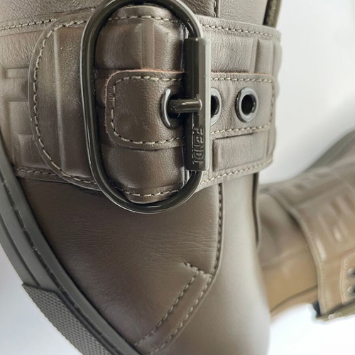 Fendi sneakers like new, size 37, leather, khaki