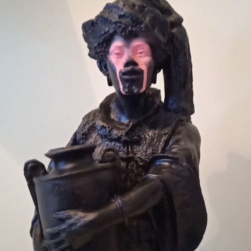 Decorative statuette like new, modern renovation style