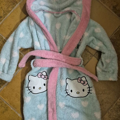 Hello Kitty bathrobe like new for children aged 4,5-6 years