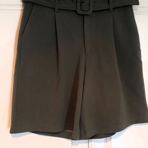 Sinsay khaki bermuda shorts used, size S with belt