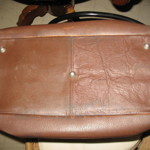 Vintage leather professional or medical bag in very good condition
