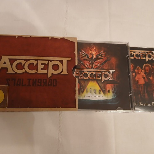 Accept Stalingrand box set like new, CD DVD and t-shirt