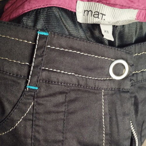 Mat midi women's skirt like new, black with silver seams