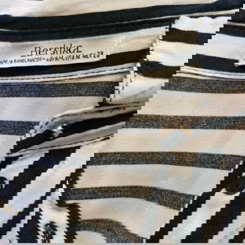 Ριγέ Πουκάμισο Bershka Μεταχειρισμένο, Μέγεθος M, Μαύρο και Άσπρο