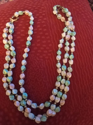 Necklace like new with colorful turquoise and pink stones