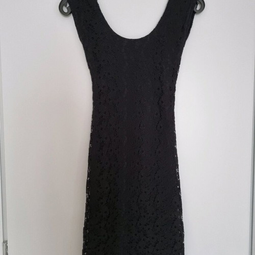 Little black dress lace Shana like new, size XS