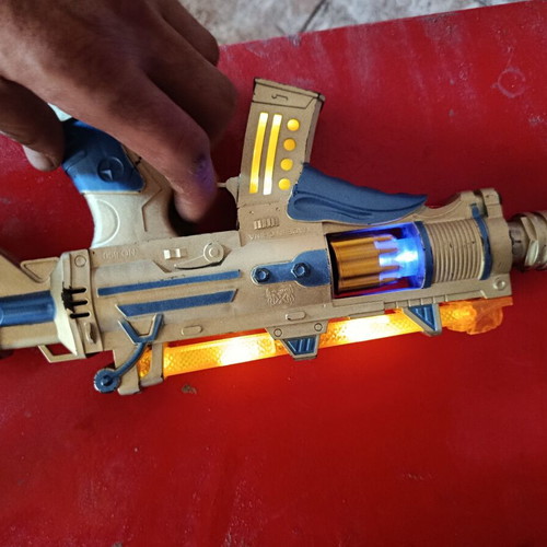 Toy gun with effects like new