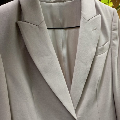 Brunello Cucinelli Monili Collar Wool Blazer like new, size 38, beige