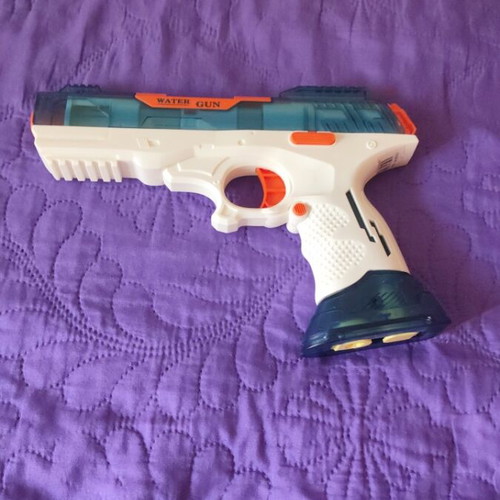 Electric water gun