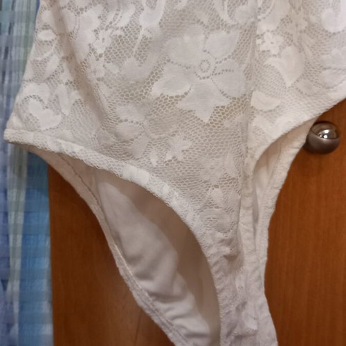 MSR Lace Bodysuit like new, white-cream, size M