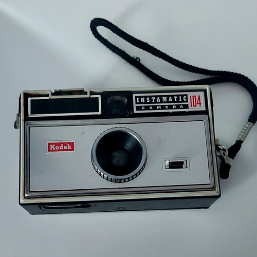 Kodak Instamatic 104 φωτογραφική μηχανή μεταχειρισμένη, συλλεκτικό vintage μοντέλο