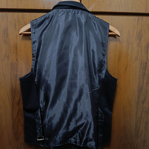 Men's vest like new with fabric lining