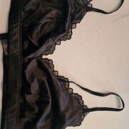Black satin bralette with lace Understatement XXL like new
