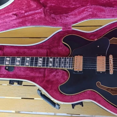 Ibanez JSM20 BKL John Scofield model guitar like new with hard case