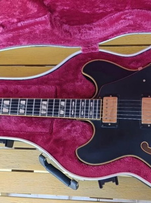Ibanez JSM20 BKL John Scofield model guitar like new with hard case