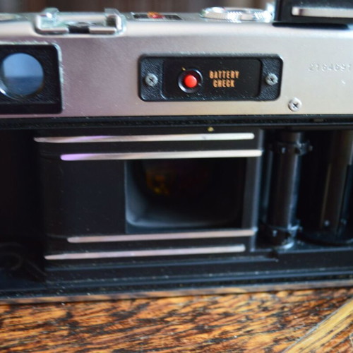 Yashica GSN Electro 35 Film Rangefinder Camera like new