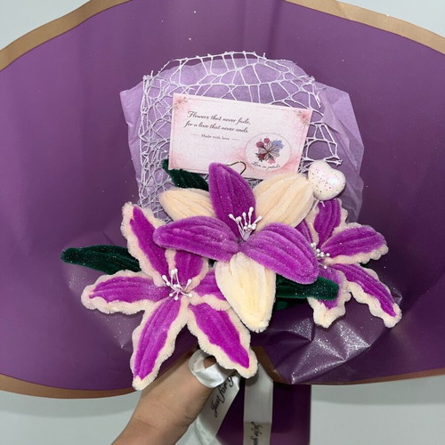 Purple bouquet no.3 new with 3 flowers in purple and beige shades