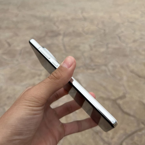 OnePlus 13 12GB/256GB smartphone σαν καινούργιο, άσπρο, φορτιστής 100W