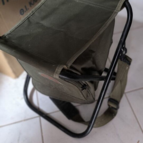 Folding hunting stool VA used