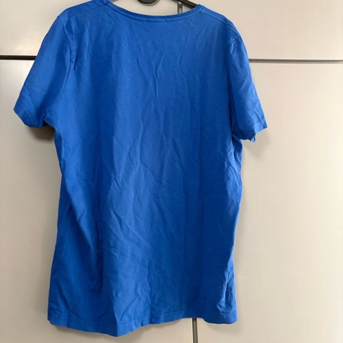 Set of 2 men's XL Mercedes-Benz t-shirts and blue long sleeve like new