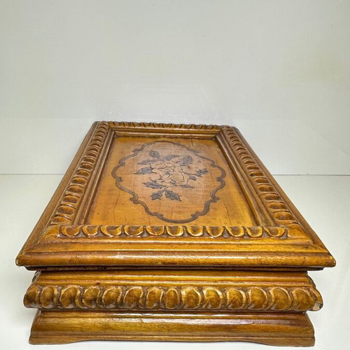 Vintage handmade wooden jewelry box used with carved floral marquetry