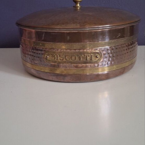 Vintage hammered copper biscuit tin with lid