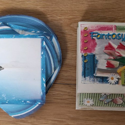 Note pads new, 2 packs with dolphin and flower designs