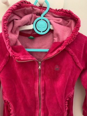 Βελουτέ ζακετάκι Benetton για κοριτσάκι 2-3 ετών like new