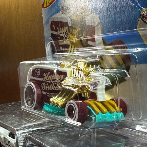 Hotwheels Treasure Hunt Birthday Burner new, sealed