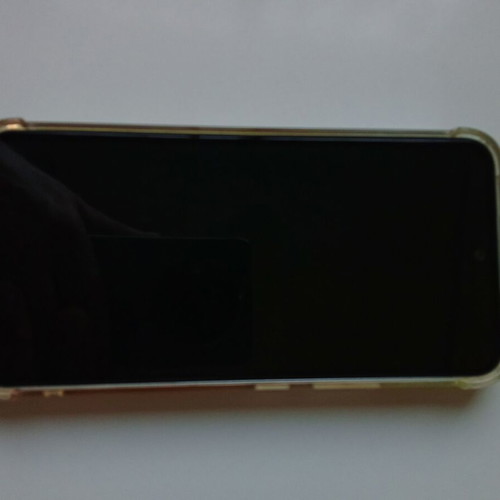 Samsung mobile phone like new, 128GB, with free case