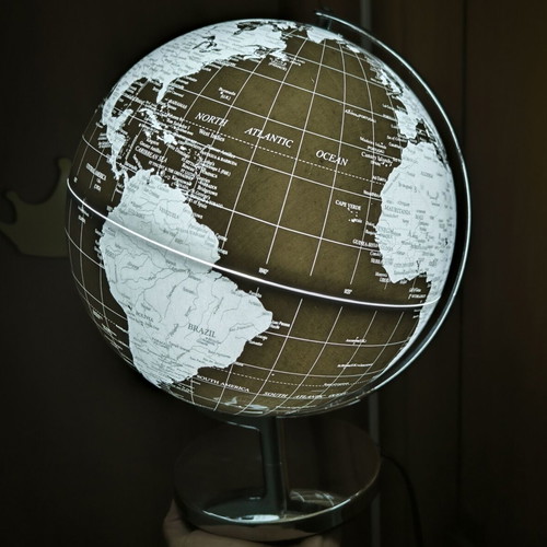 Illuminated Desk Globe 32cm Height like new