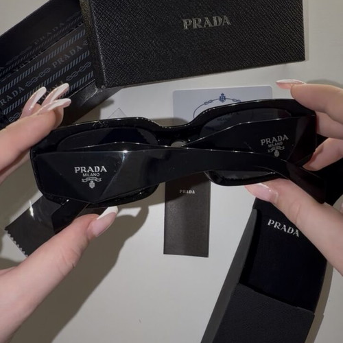 Prada sunglasses brand new, black