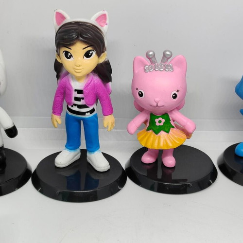 Gabby's Dollhouse collectible figures set of 6, like new