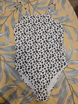 Zara Girls' One-Piece Swimsuit like new, size 128-134 cm