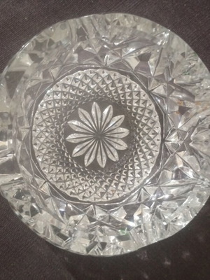 Crystal ashtray like new