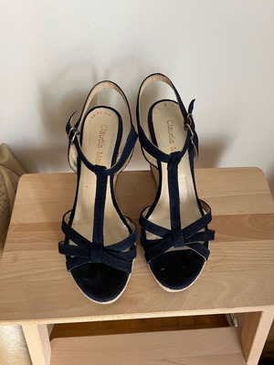 Claudia mare platforms
