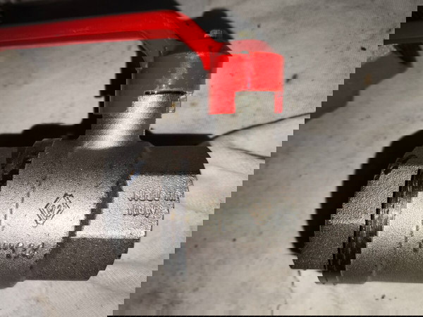 Σφαιρικός διακόπτης1΄΄ 1/4  Made in Italy.