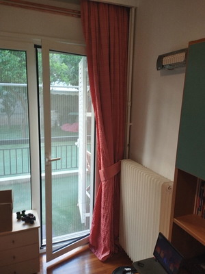 Bedroom curtain like new
