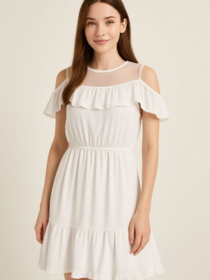 White summer dress with ruffles like new, size M\L