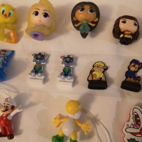 Figures pack of 15 and 14 used Disney, Paw Patrol, Super Mario, Funko Pop